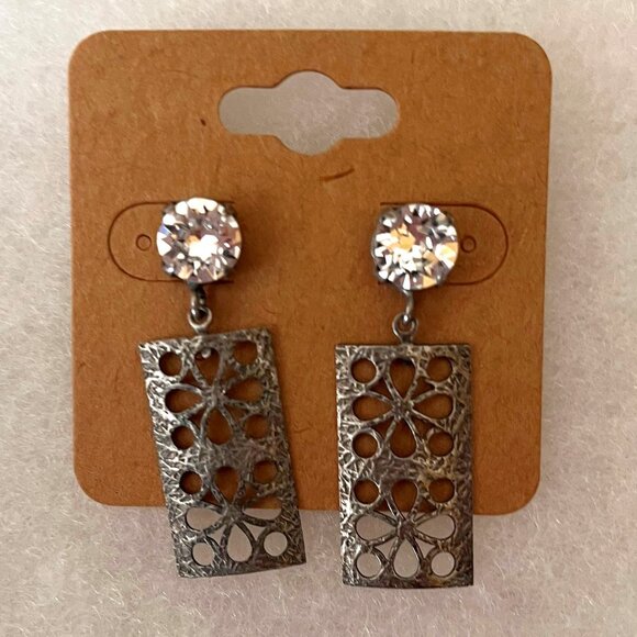 Sabika Earrings - Picture 1 of 1